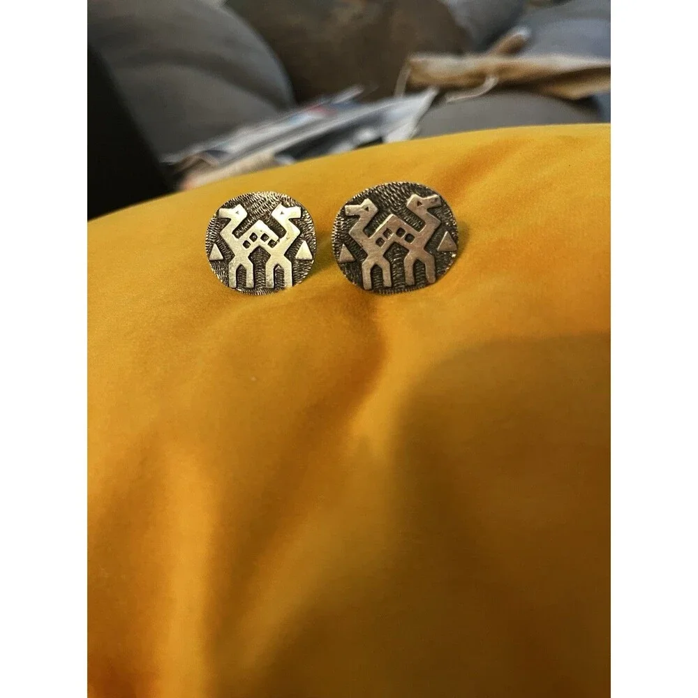 Vintage MCM  1960’s Old 900 Silver Ecuador Carved Etched Llama Cufflinks Men’s